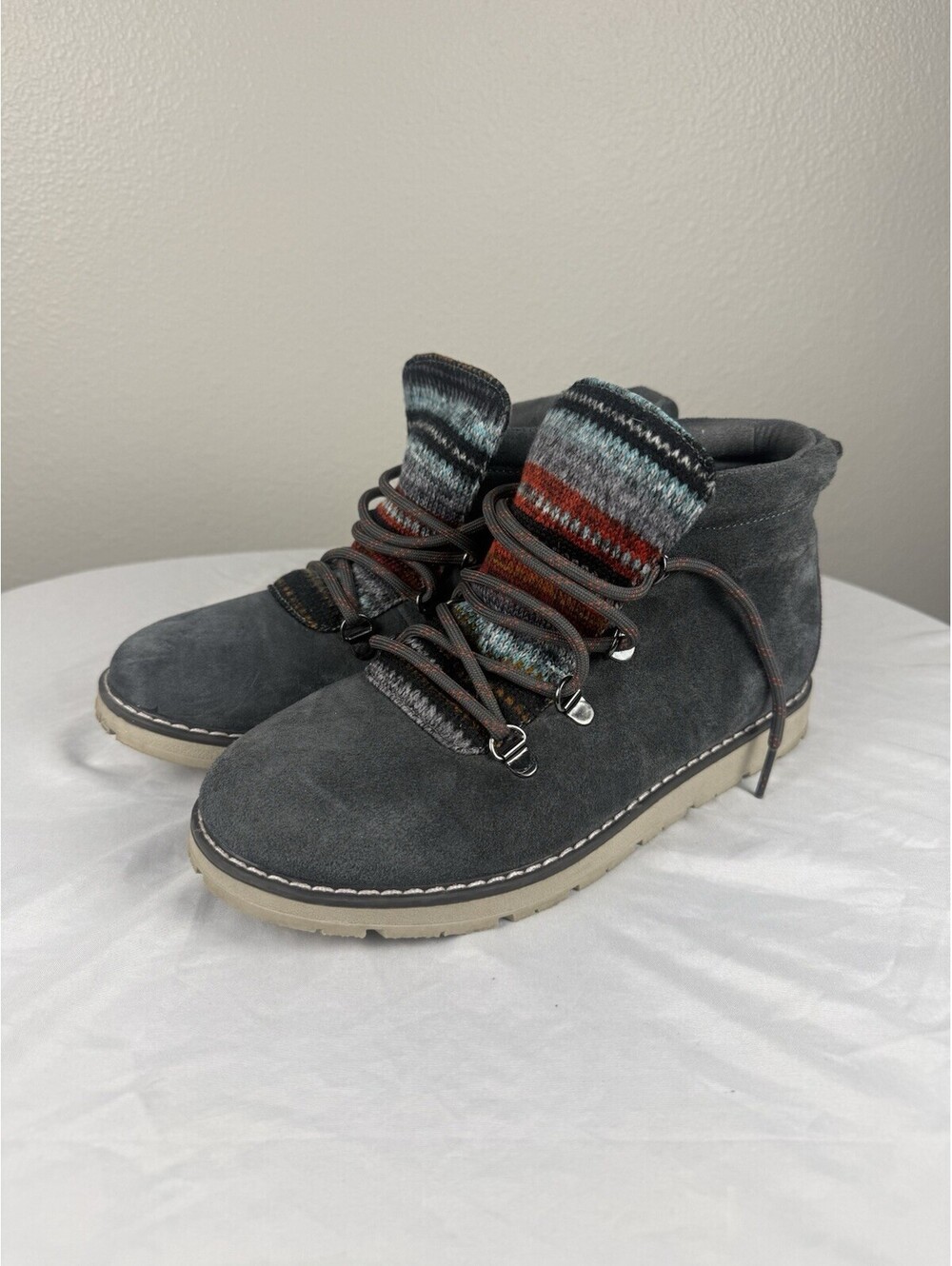 BOBS Skechers Alpine S’Mores Boots Womens 6.5 Gray Suede Memory Foam 34134